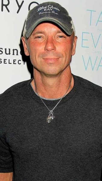 Kenny Chesney ‘Devastated’ Over Death of Woman at Denver Concert