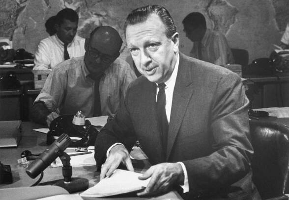 Biography of Walter Cronkite: "The Most Trusted Man in America"