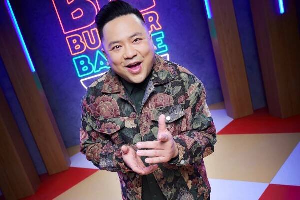 How Improv Prepared Andrew Phung To Host Big Burger Battle