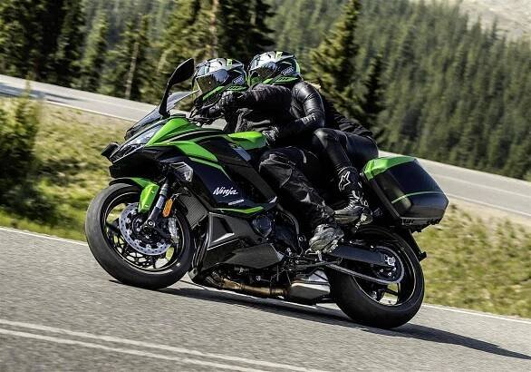 Kawasaki Ninja 1100 SX SE skladem záruka 4 roky (NOVÁ, 2025), 364.900 Kč