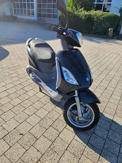 Piaggio Fly 125 - Praha 5