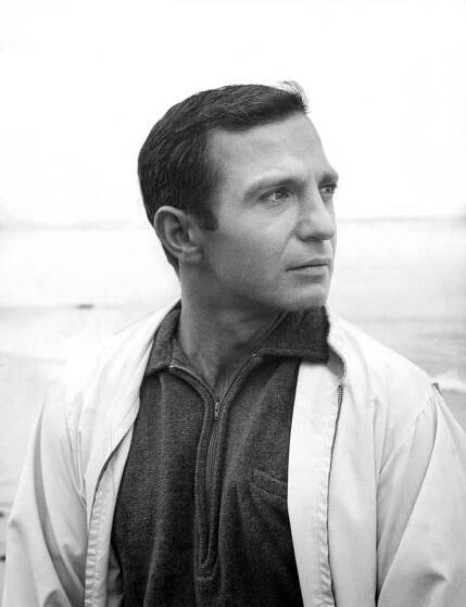 Ben Gazzara, Actor of Stage and Screen, Dies at 81 - The New York Times