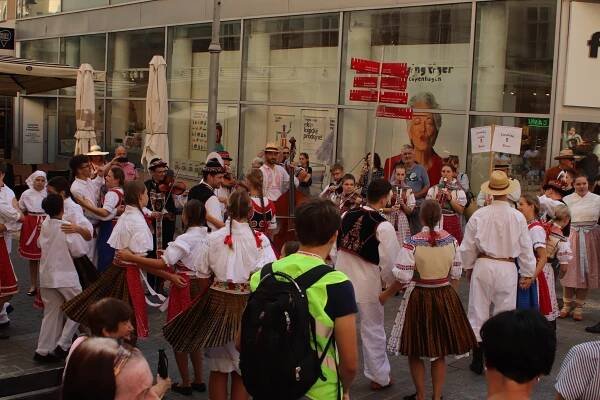 MFF Brno - průvod, 31. 8.