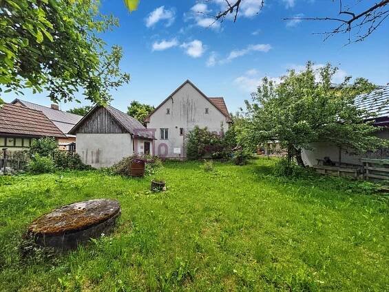 Prodej, rodinný dům 4+1 s garáží, 605 m2, Nová Včelnice, Komenského