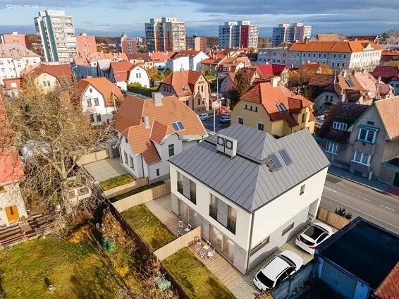 Prodej pozemku k bydlení, 289 m2, Kladno, ul. K nemocnici