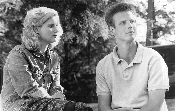 Pokřivená srdce - Z filmu - Jennifer Jason Leigh, Peter Berg