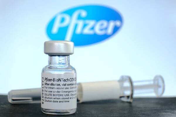 Galerie: Stát Texas žaluje firmu Pfizer. Prý lhala o vakcíně proti covidu a zastrašovala kritiky - Galerie - Echo24.cz