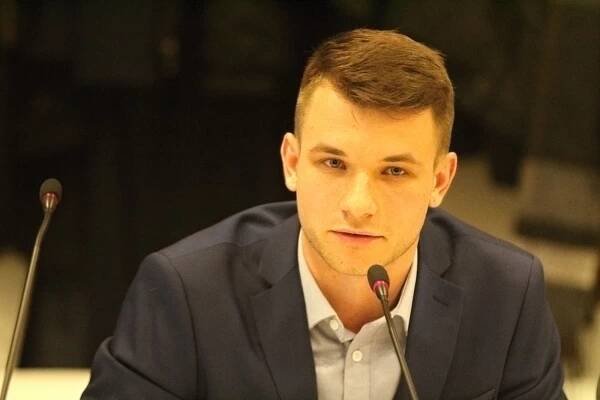 Volba starosty se zvrhla v hodinku otázek a odpovědí
