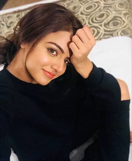 Wamiqa Gabbi Sexy Pics