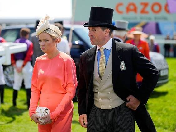 Peter Phillips, Lindsay Wallace's Relationship Timeline: Photos