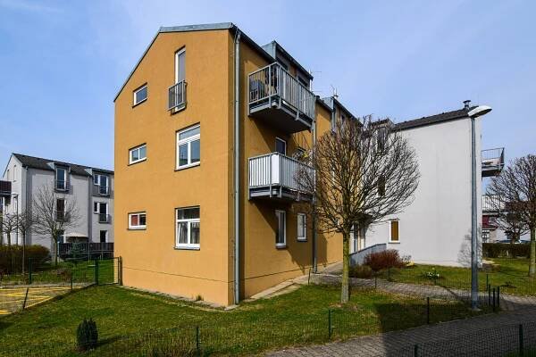 Prodej bytu v osobním vlastnictví, 3+kk, 59 m² + balkon 3 m² + garážové stání a společná zahrada | Reality Šmídová