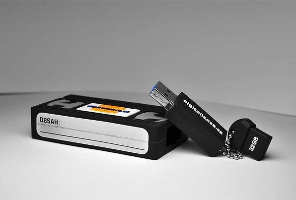 USB flashdisk - videokazeta