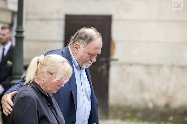Pohřeb Vašo Patejdla | PrahaIN 