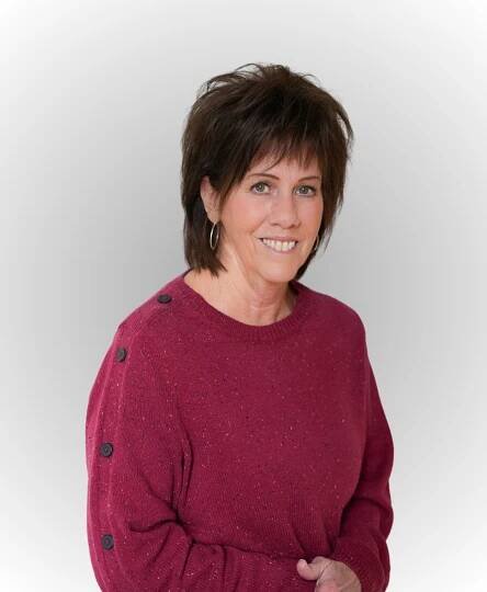 Lynn Hendry Bio