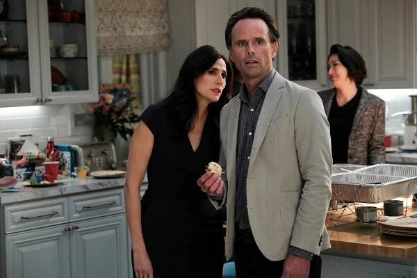 The Unicorn - No Pressure - Z filmu - Michaela Watkins, Walton Goggins