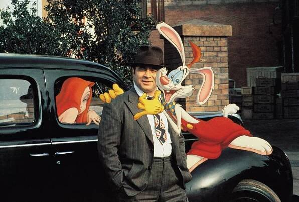 WHO FRAMED ROGER RABBIT, from left: Jessica Rabbit (voice: Kathleen Turner), Bob Hoskins, Roger Rabbit (voice: Charles Fleischer), 1988. ©Buena Vista