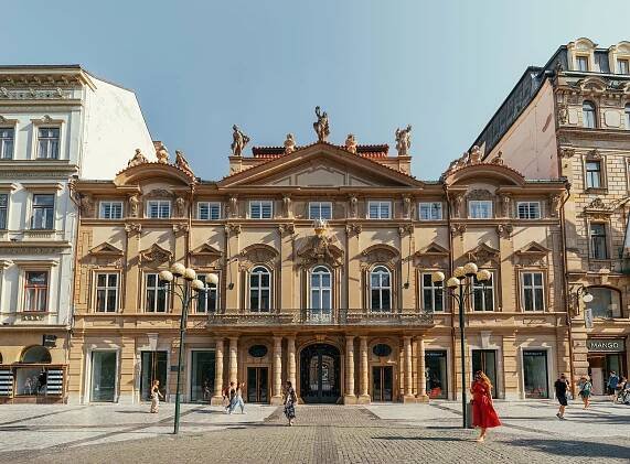 Palác Sylva-Taroucca