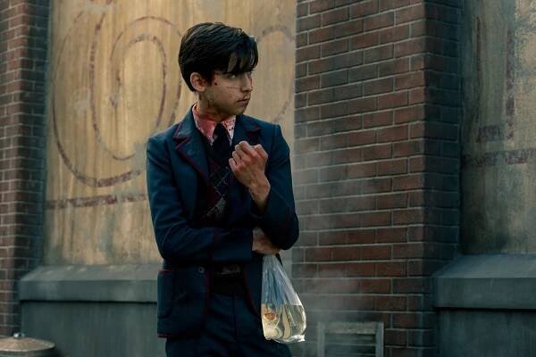 Umbrella Academy - Oga Foroga - Z filmu - Aidan Gallagher