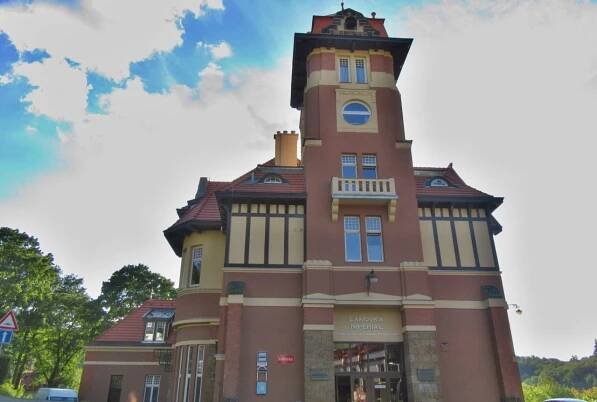 Karlovarská lanovka Imperial slaví 115. výročí od zahájení provozu | Karlovy Vary