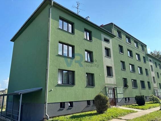 Nabízíme k prodeji byt 2+1 v osobním vlastnictví, 56 m2 v Třeboni ulice Nádražní - vicek-reality.cz