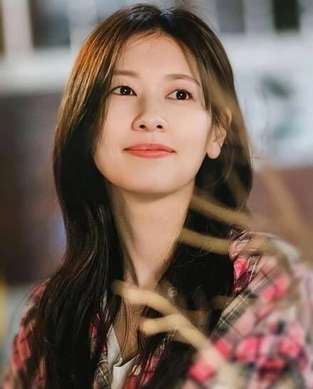 Pin di Naksu Seok Belwett su # Jung So Min