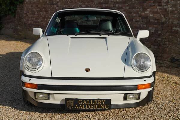 Porsche 930 911 3.3 Turbo "Grandprixweiss" 1986 - Gallery Aaldering