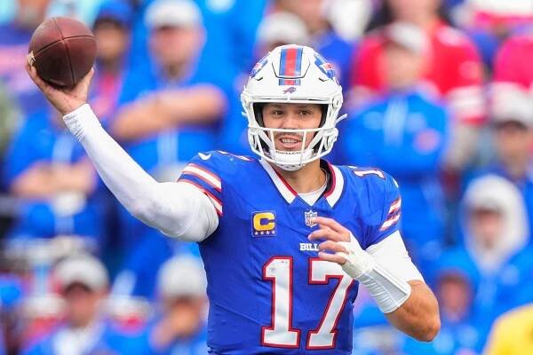NFL: Arizona Cardinals at Buffalo Bills
