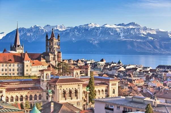 Lausanne - Art&TravelGuide