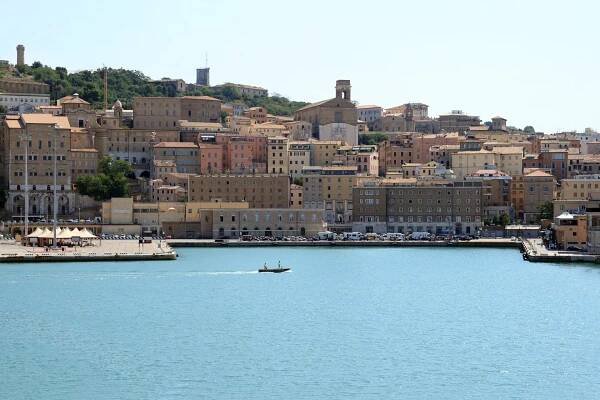 Make a Home in Marche - Real Estate Law Firm Italy - Italian Real Estate Lawyers