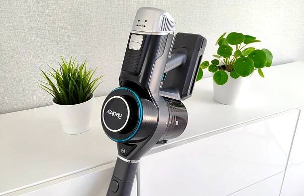 Recenze Redkey F10 - bezdrátový vysavač s mnoha funkcemi za férovou cenu