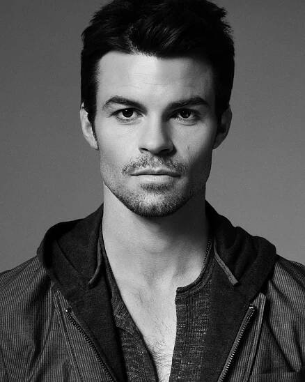 Daniel Gillies Grayscale Wallpaper