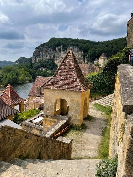 Dordogne Travel Guide - Molly J Wilk