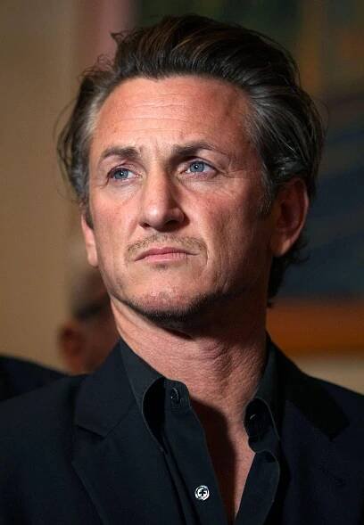 Download American Actor Sean Penn Wallpaper