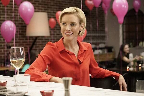 Na Valentýna o den více - Z filmu - Nicky Whelan