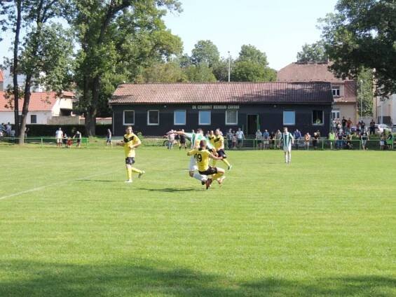 1.9. 2019 – vs. Březová | SK Cembrit Beroun – Závodí