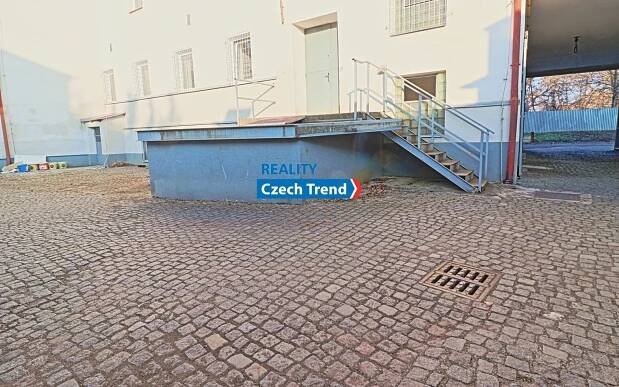 Sklady, Tyršova, Olomouc, 300 m²