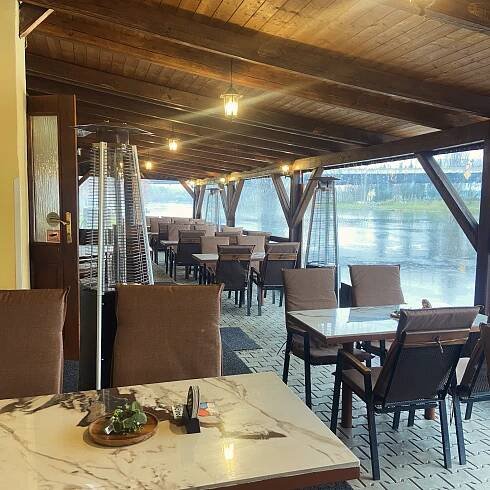 Restaurace a penzion Vorař