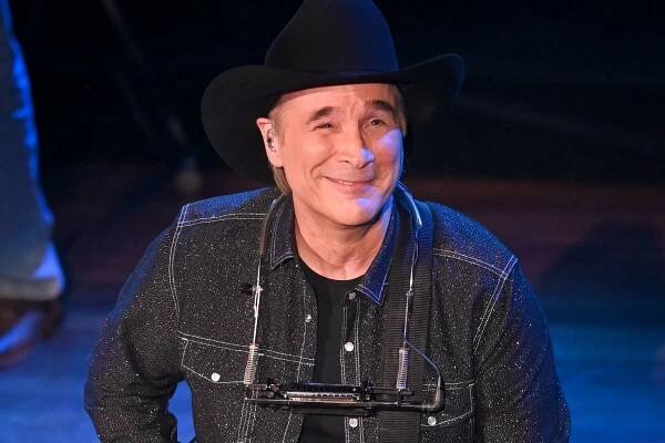 35 Facts About Clint Black