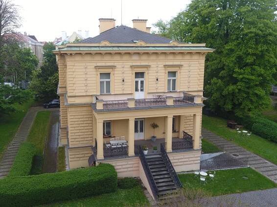Prague Visitor Pass - Galerie Villa Pellé 