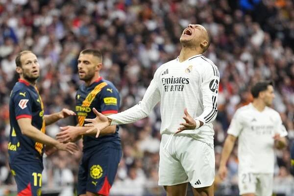 Real Madrid ostro kritizuje španielskych rozhodcov a píše otvorené listy. Futbal sa netočí iba okolo vás, odkázal im šéf La Ligy