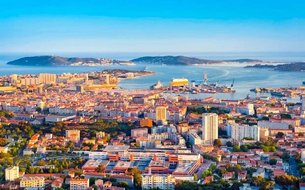 Toulon-Travel-Guide-Travel-S-Helper