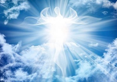ilustrace abstraktní bílý anděl. nebeské mraky s jasnými světelnými paprsky - anděl - stock snímky, obrázky a fotky