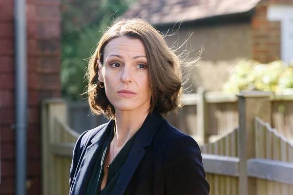 Gemma (Suranne Jones) in Doctor Foster.