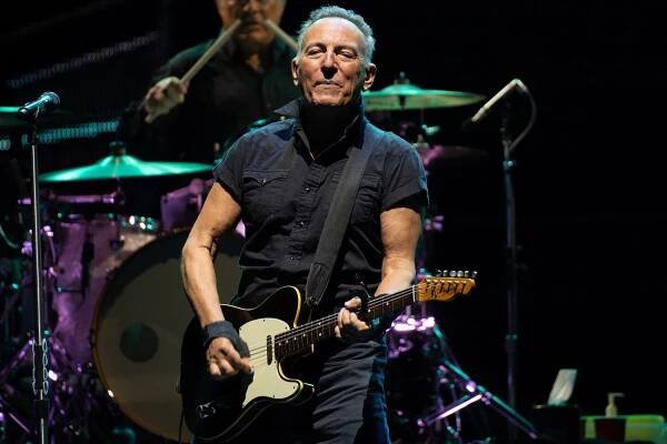 Bruce Springsteen postpones rest of his 2023 tour dates