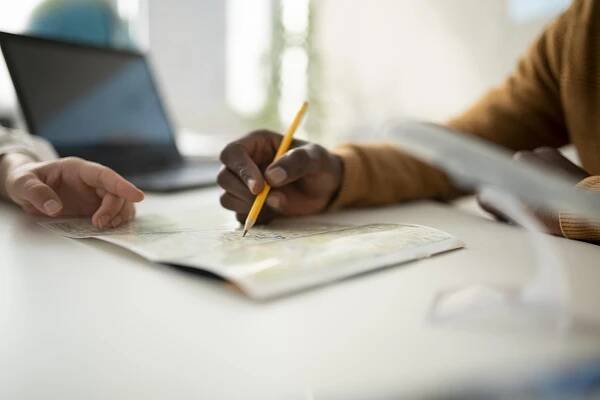 How to Write a Quick Essay: 10 Things I Wish I'd Known Earlier | englishliteracysite.com