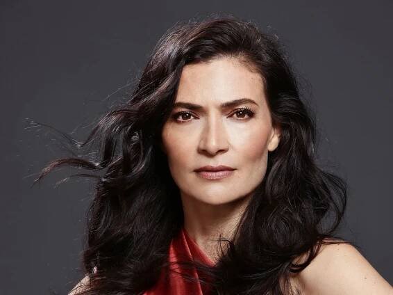 INTERVIEW: Ana María Orozco on How ‘Betty la Fea’ Broke the ‘Traditional Telenovela’ Mold