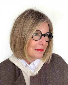 soft blunt cut for older women with glasses