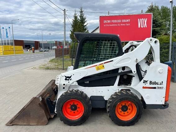 Nakladač smykovy Bobcat S530, nové pneumatiky UNC, CAT, - Zahraničí
