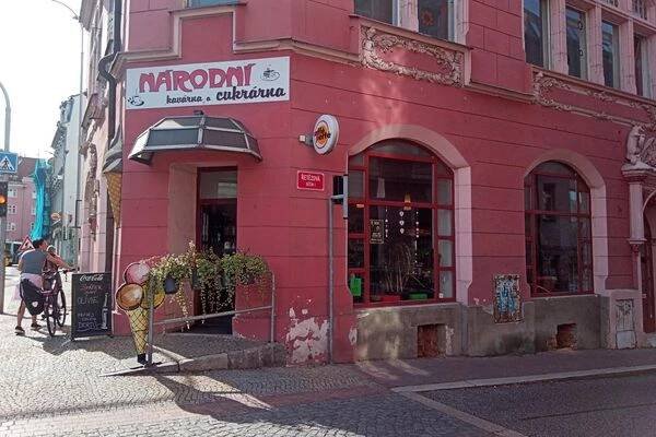 Národní kavárna a cukrárna foto 1