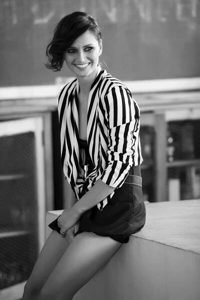 Anna Safroncik – Upgradeartist